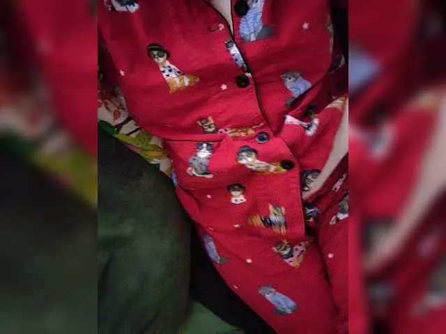 Offline KiraKiss8 on BongaCams