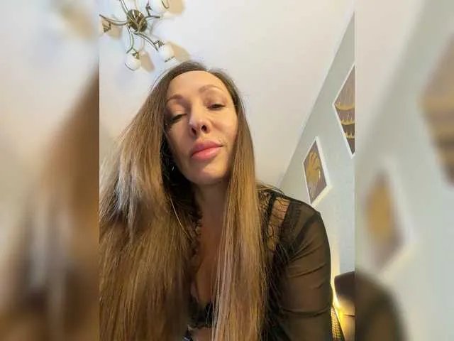 Offline Konfetti on BongaCams