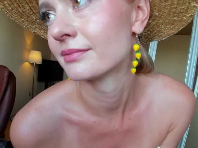 Offline Kriszayka on BongaCams