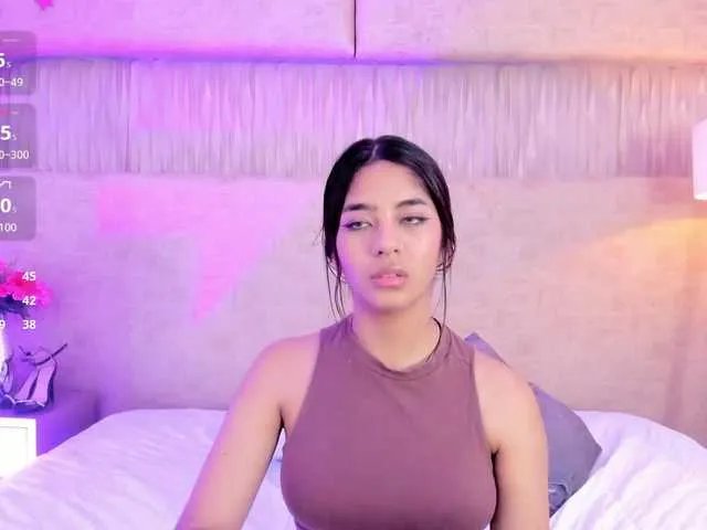 Offline Kyraaa on BongaCams