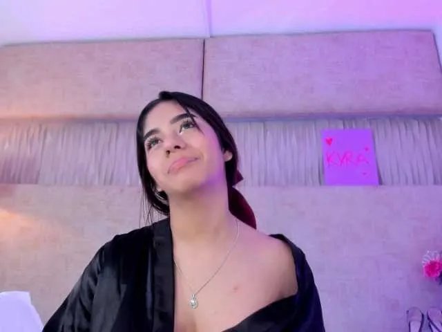 Offline Kyraaa on BongaCams