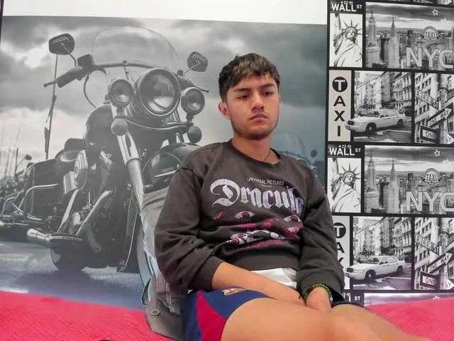 Offline LightHaze on BongaCams