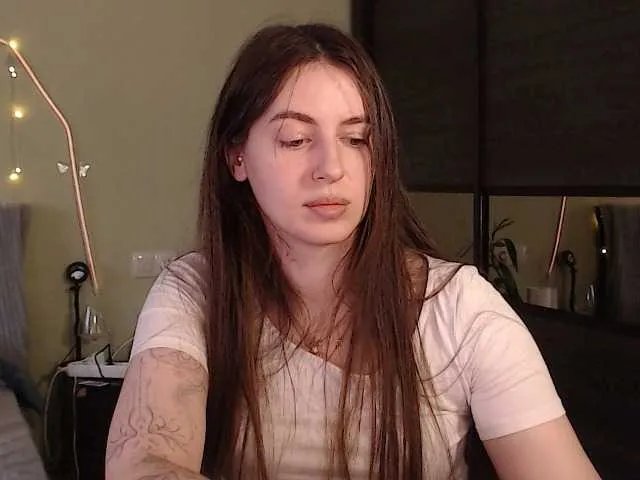 Offline Lilijily on BongaCams