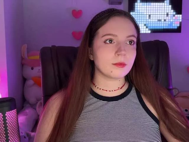 Offline LissaSkarlet on BongaCams