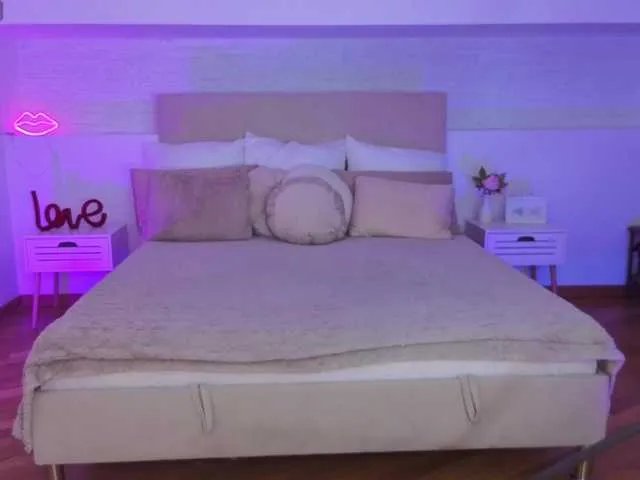 Offline Little-sin- on BongaCams