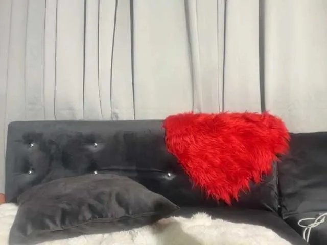 LittleHermes on BongaCams 