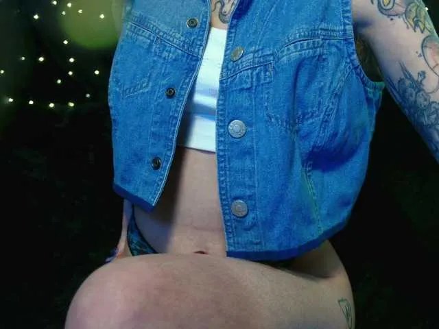 Offline LittleSpaceMouse- on BongaCams
