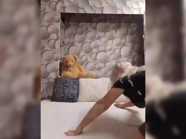 Offline LizSage on BongaCams