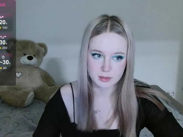 Offline LolaMin on BongaCams