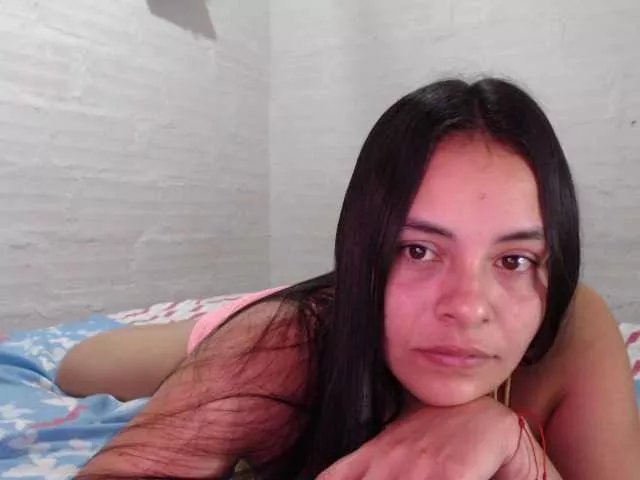 Offline lolapaz on BongaCams
