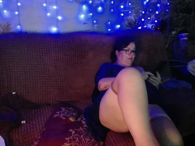 Offline Lori2017 on BongaCams