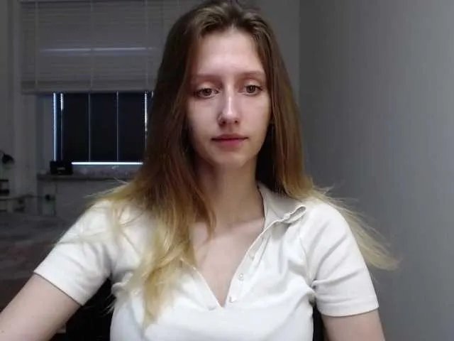 Offline LUNAdream on BongaCams