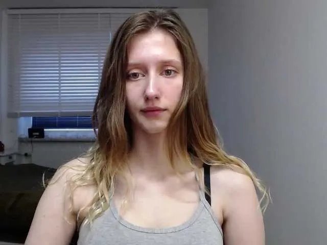 Offline LUNAdream on BongaCams