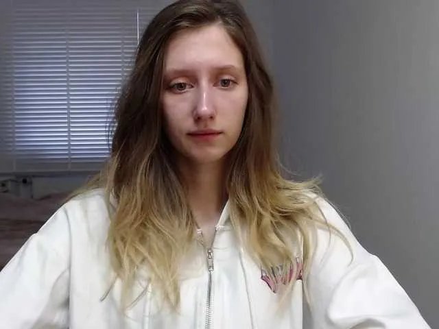 Offline LUNAdream on BongaCams