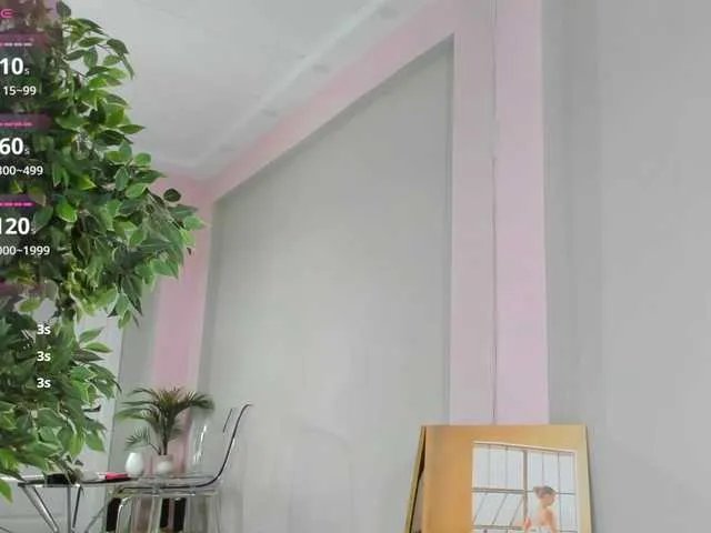 Offline Maya-Hellen on BongaCams