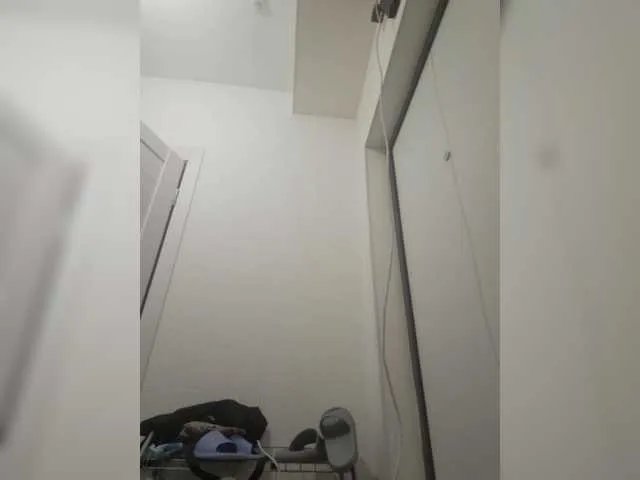 Offline Mimimigirl on BongaCams