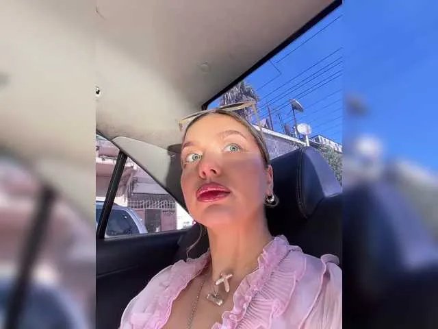 Freechat MistressX555 on BongaCams