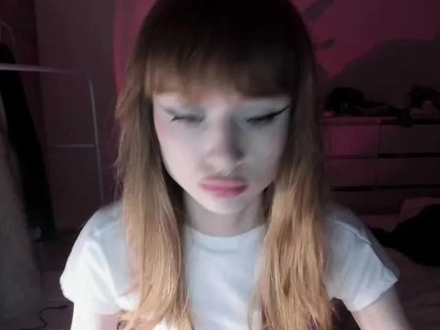 Offline mnepohuyy on BongaCams