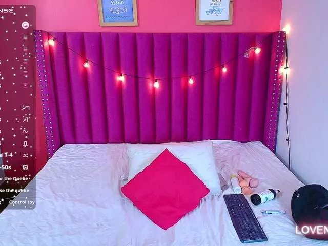 Offline naturalmoommy on BongaCams