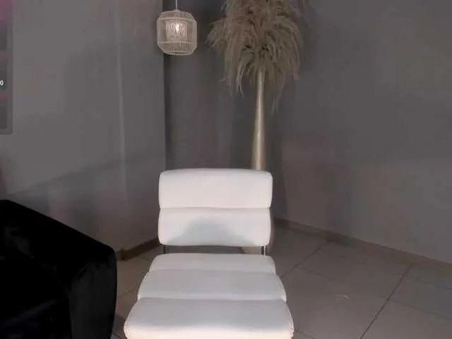 Freechat NiaHolland on BongaCams