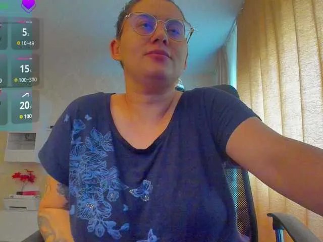 Offline O-Queen on BongaCams