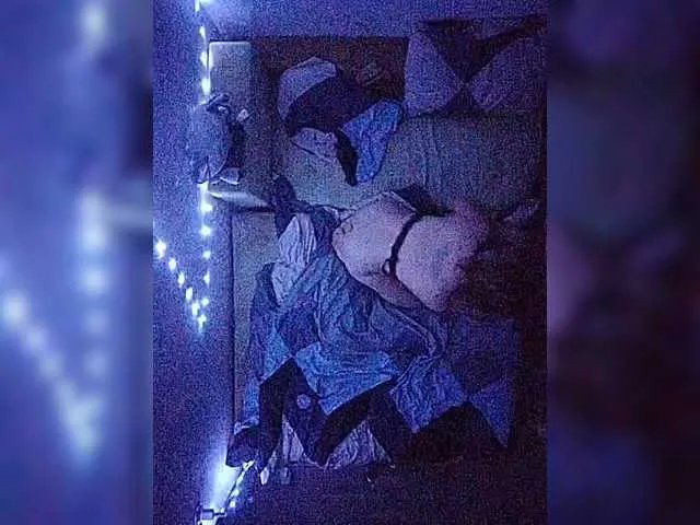 Offline pizdorvanochka on BongaCams