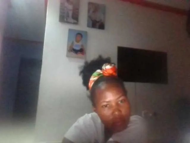 Offline Pretty-thalia1 on BongaCams