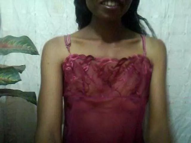 Offline Pussy01lips on BongaCams