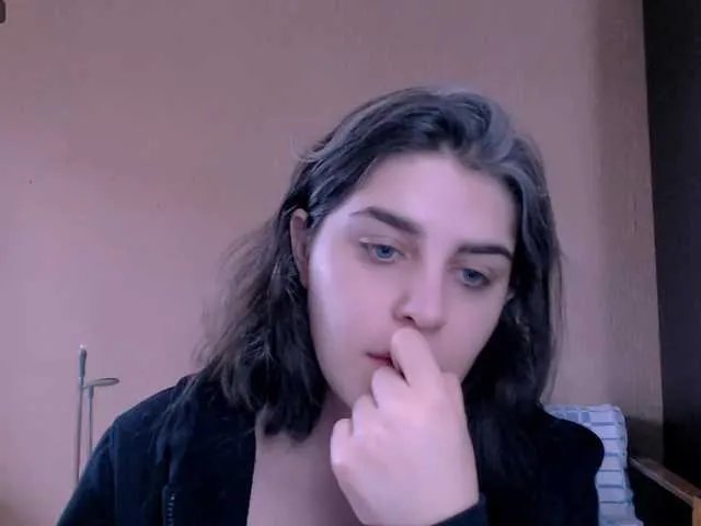 Offline Roselina on BongaCams