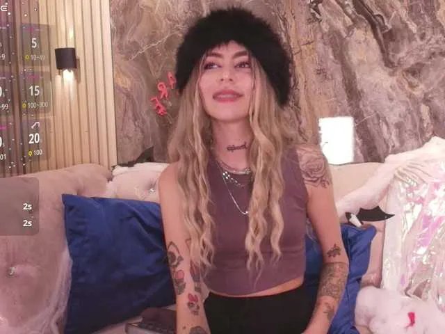 Offline Sabrinaa1 on BongaCams