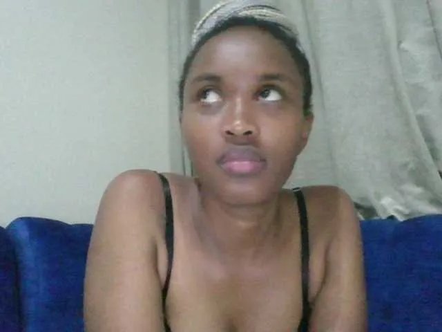 Freechat shanizz001 on BongaCams