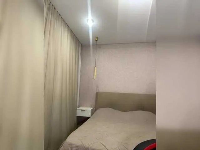 Freechat SilkElement on BongaCams