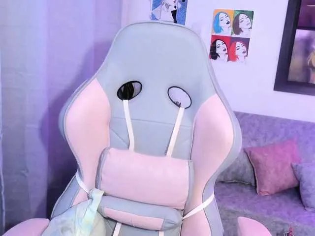 Offline sweetavi on BongaCams