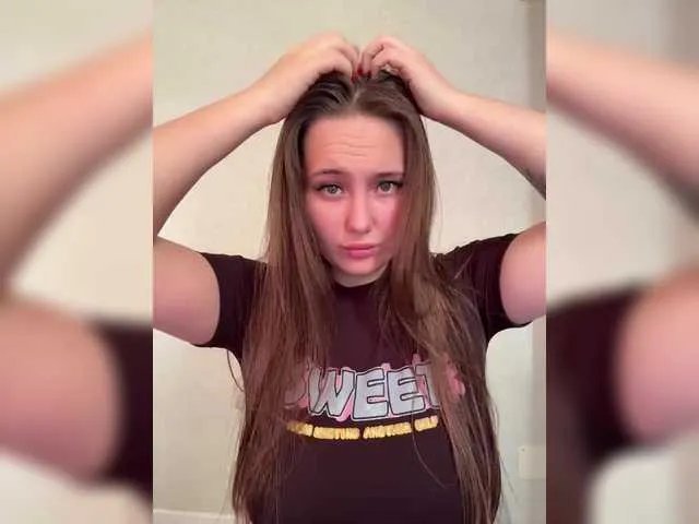 Offline SweetyW- on BongaCams