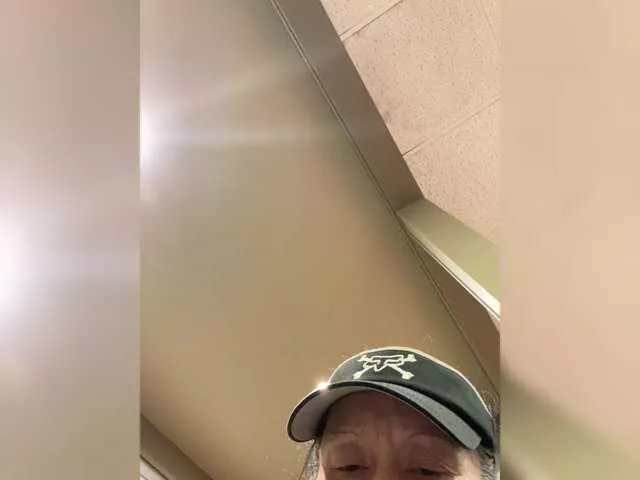 Freechat TheDime on BongaCams