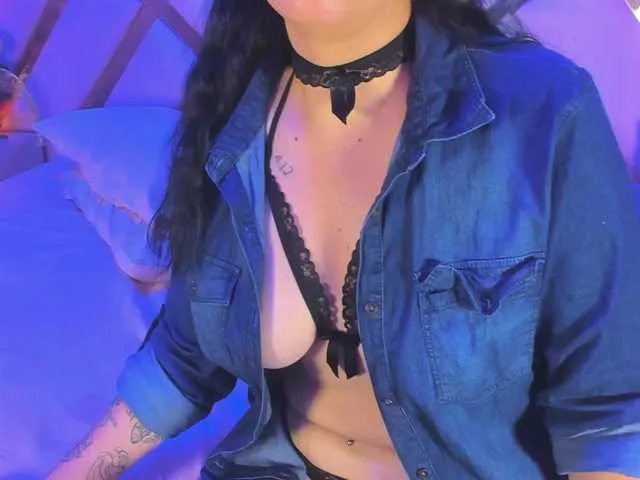 Offline ViolettaLane on BongaCams