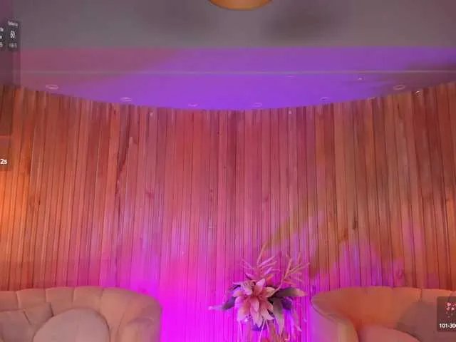 Offline ViolettHansson on BongaCams