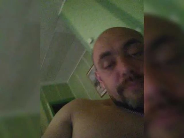 Offline Vitya2108 on BongaCams