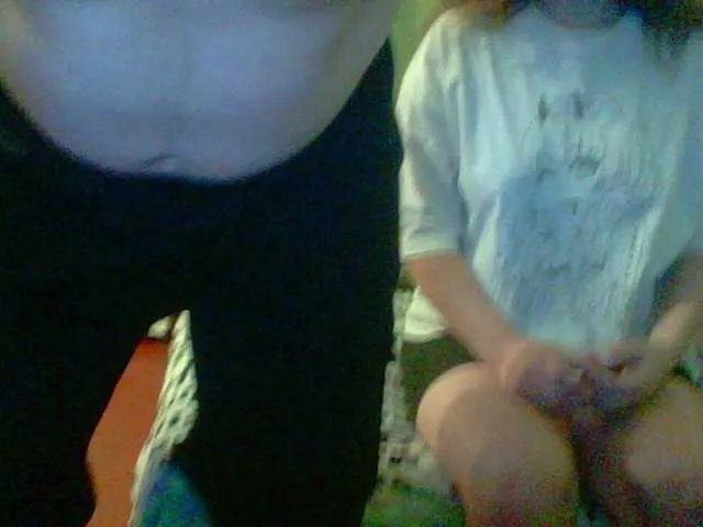 Offline Vitya2108 on BongaCams