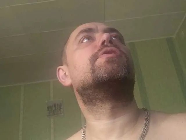 Offline Vitya2108 on BongaCams