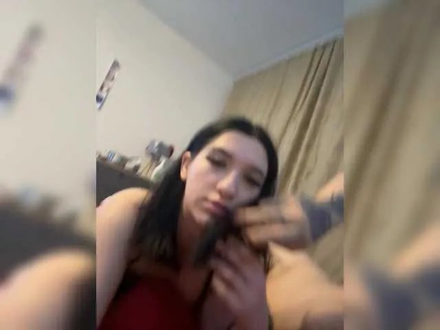 Freechat wetLips on BongaCams