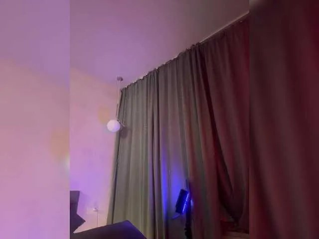 Offline WhoreMira on BongaCams