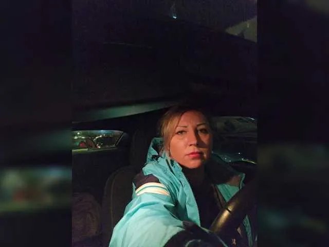 Offline YourWitcher on BongaCams