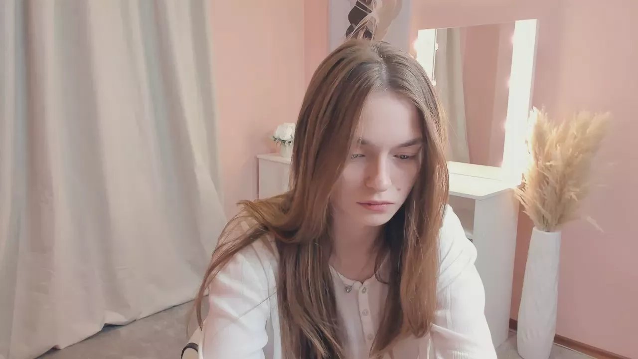 Freechat AccaCritchlow on Cam4