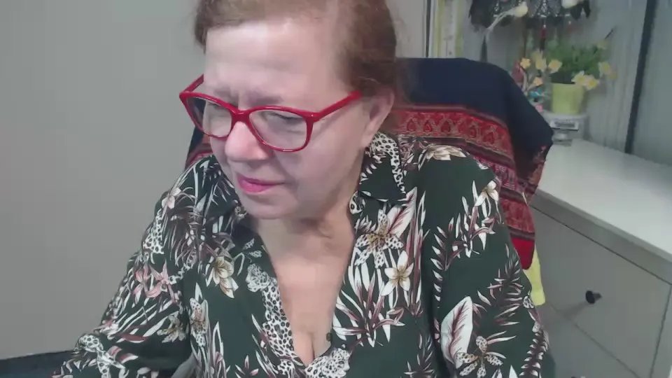 Offline adele69sexy on Cam4