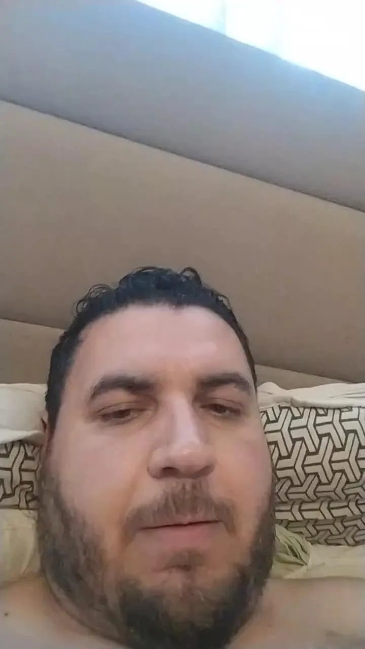 Offline ademilsonpr1 on Cam4