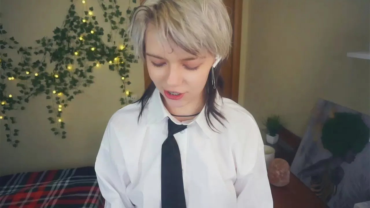 Offline AftonFountain on Cam4