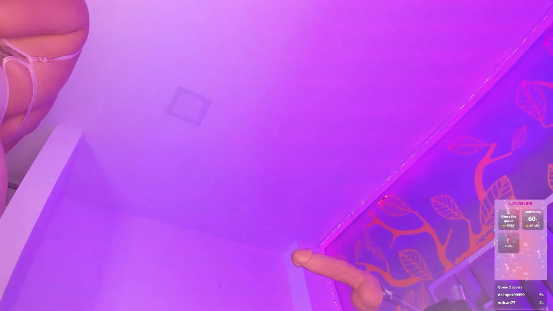 Offline AlessiaDouce on Cam4