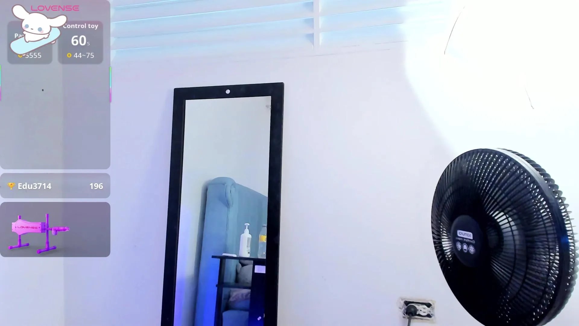 Offline AlexaFoxy18 on Cam4