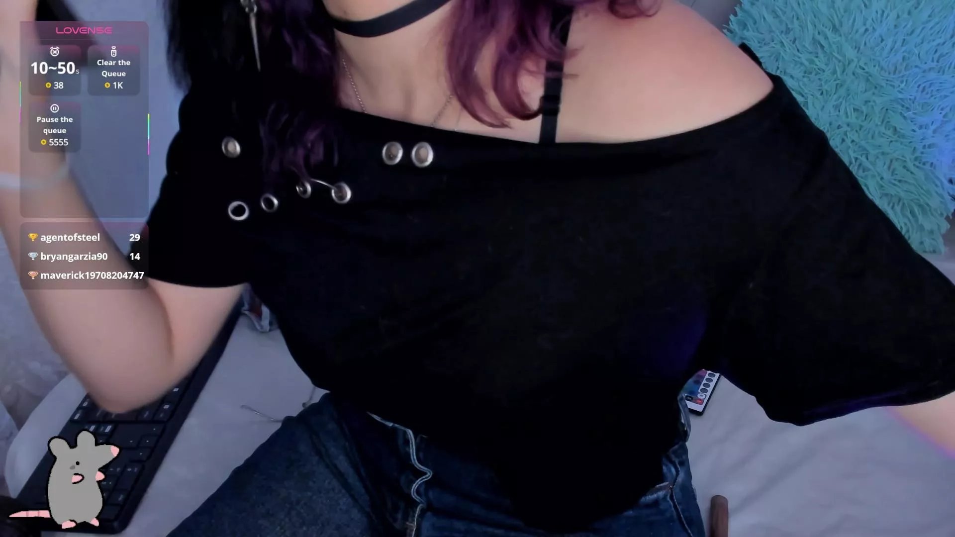 Offline AlexaFoxy18 on Cam4